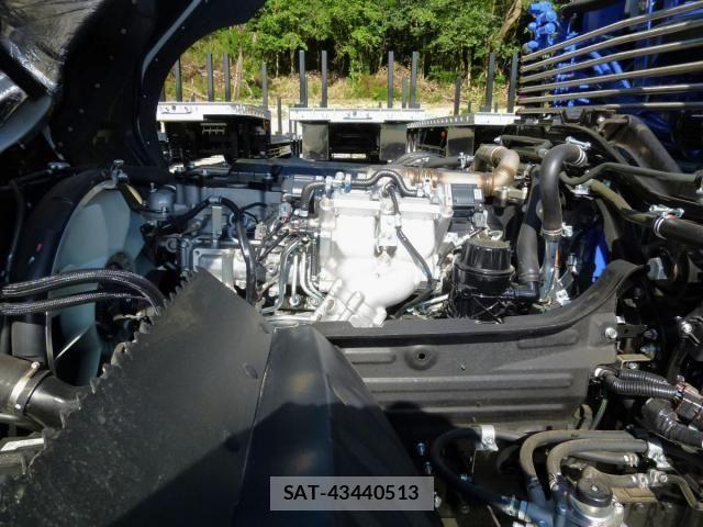 Mitsubishi FIGHTER 2026-04 8229961-24