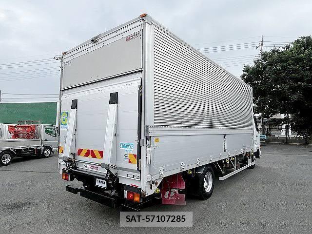 Mitsubishi FIGHTER 2017-09 8229979-2
