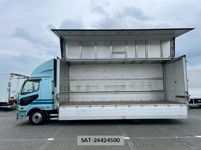 Mitsubishi FIGHTER 2014-07 8229982-9