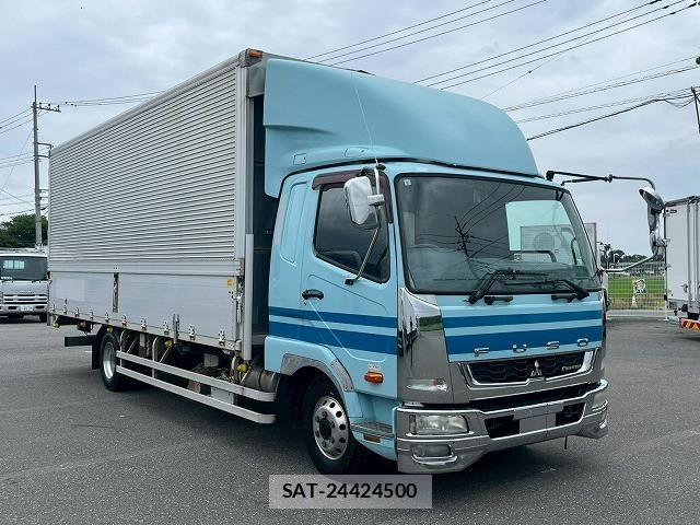 Mitsubishi FIGHTER 2014-07 8229982-3