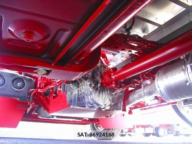 Mitsubishi FIGHTER 2026-04 8229938-9