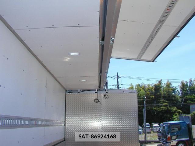 Mitsubishi FIGHTER 2026-04 8229938-16