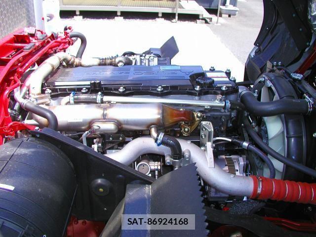 Mitsubishi FIGHTER 2026-04 8229938-20