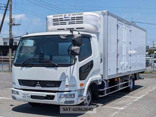 Mitsubishi FIGHTER 2026-01 8229944-0