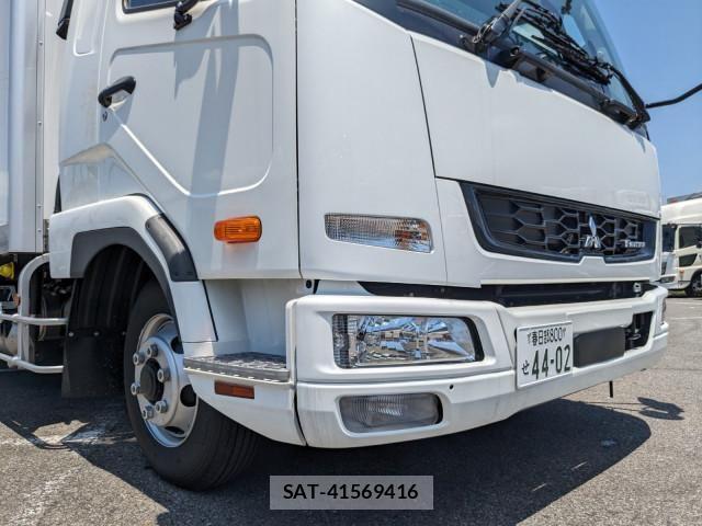 Mitsubishi FIGHTER 2026-01 8229947-22
