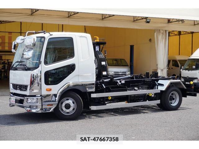Mitsubishi FIGHTER 2026-04 8229962-0