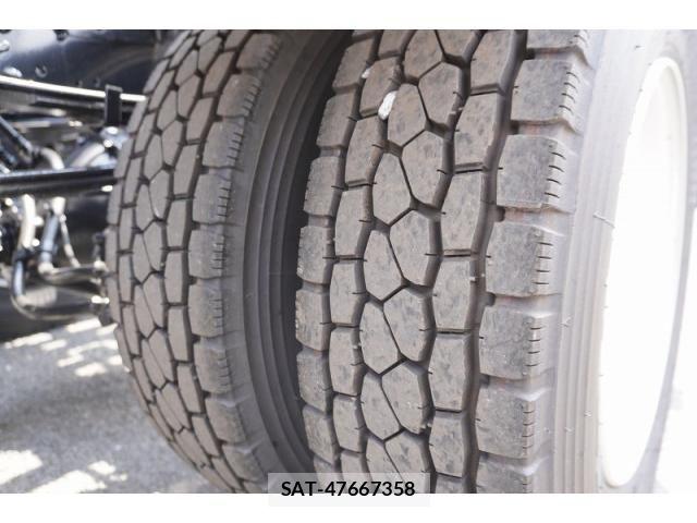Mitsubishi FIGHTER 2026-04 8229962-9