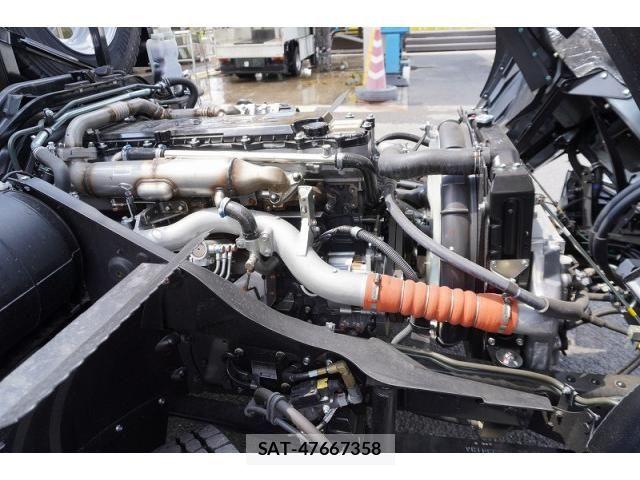 Mitsubishi FIGHTER 2026-04 8229962-14