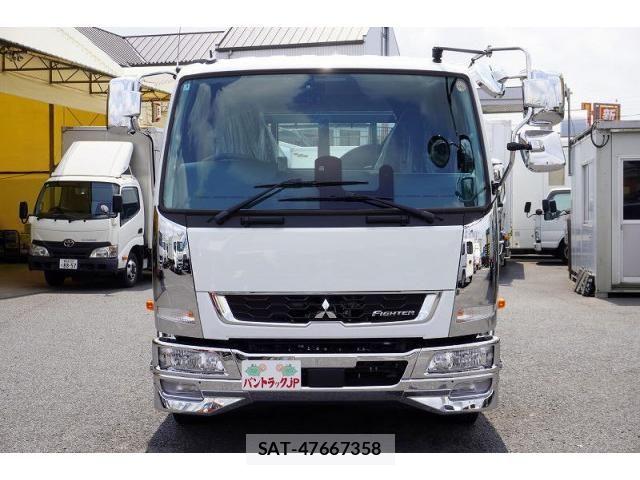 Mitsubishi FIGHTER 2026-04 8229962-1