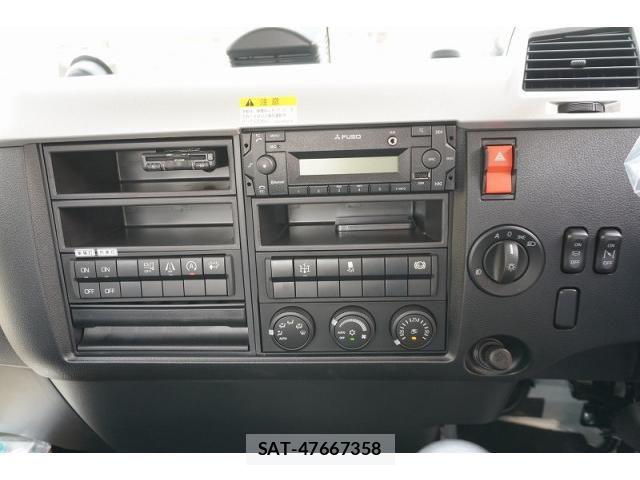 Mitsubishi FIGHTER 2026-04 8229962-25