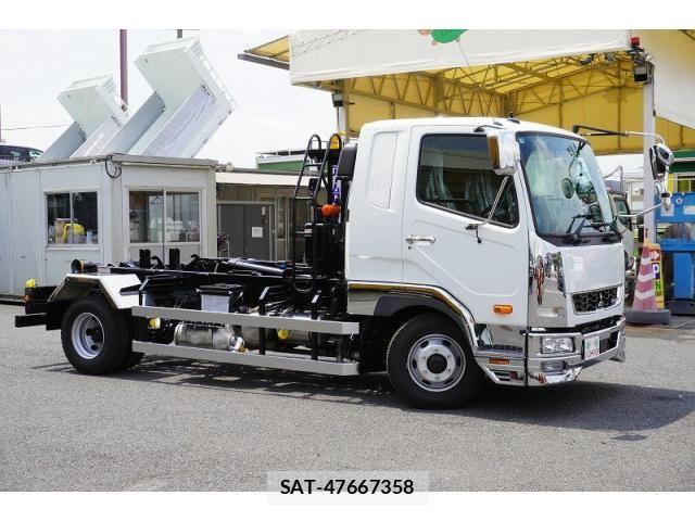 Mitsubishi FIGHTER 2026-04 8229962-5
