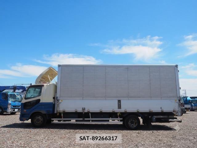 Mitsubishi FIGHTER 2015-12 8229983-1
