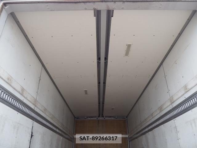 Mitsubishi FIGHTER 2015-12 8229983-22