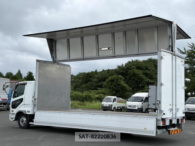 Mitsubishi FIGHTER 2018-06 8229977-10