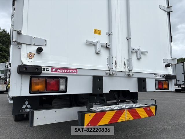 Mitsubishi FIGHTER 2018-06 8229977-14