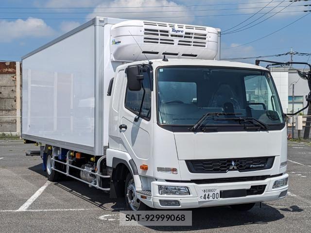 Mitsubishi FIGHTER 2026-01 8229949-1