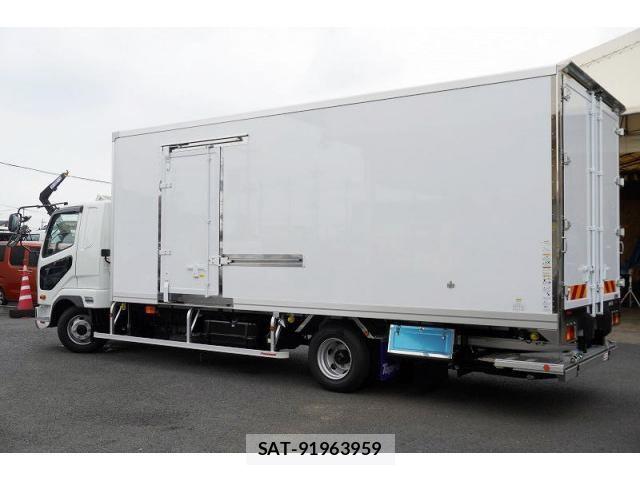 Mitsubishi FIGHTER 2025-10 8229959-6