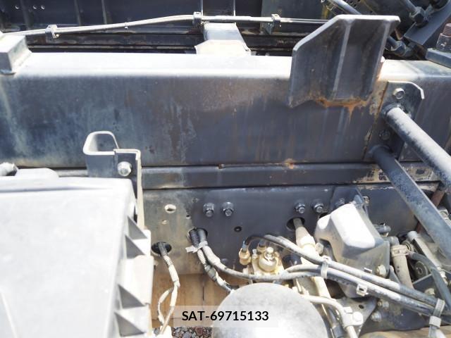 Mitsubishi FIGHTER 2013-06 8229980-18