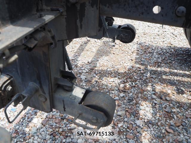 Mitsubishi FIGHTER 2013-06 8229980-25
