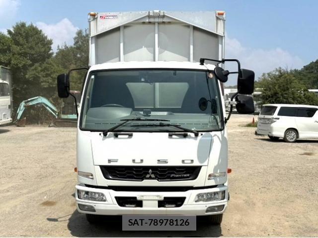 Mitsubishi FIGHTER 2014-12 8229984-0