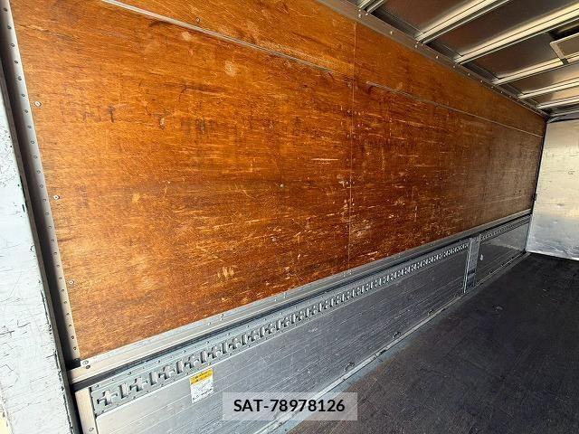 Mitsubishi FIGHTER 2014-12 8229984-11