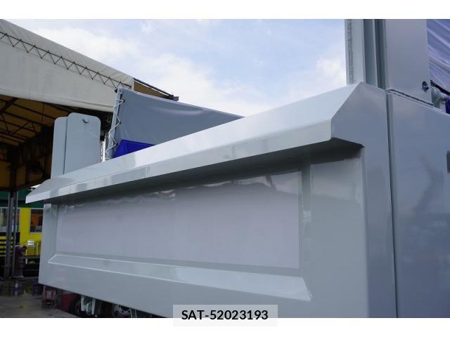 Mitsubishi FIGHTER 2024-08 8229941-21