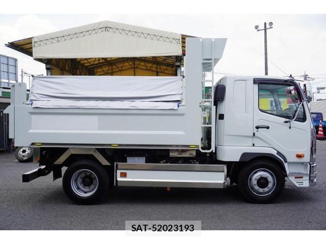 Mitsubishi FIGHTER 2024-08 8229941-4