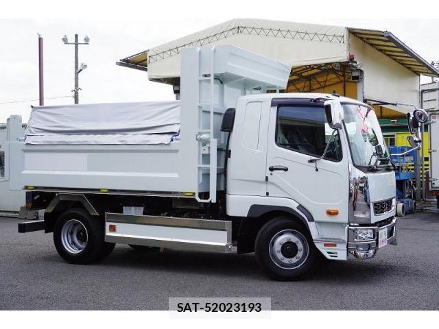Mitsubishi FIGHTER 2024-08 8229941-5