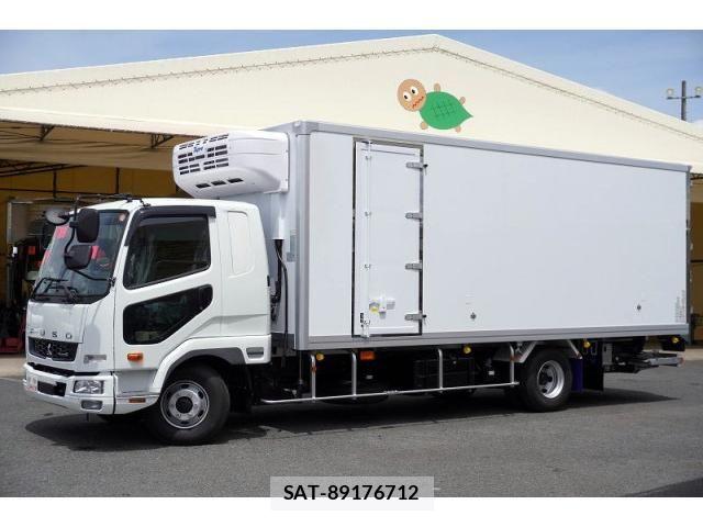 Mitsubishi FIGHTER 2025-11 8229960-0
