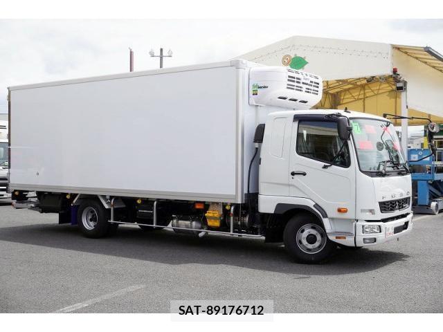 Mitsubishi FIGHTER 2025-11 8229960-5