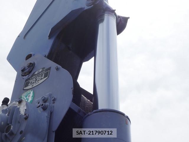 Mitsubishi FIGHTER 2001-07 8229976-10