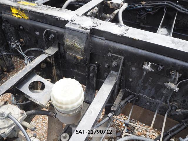 Mitsubishi FIGHTER 2001-07 8229976-19