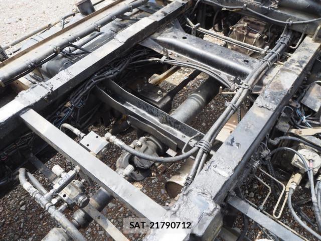 Mitsubishi FIGHTER 2001-07 8229976-22
