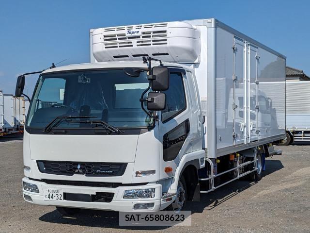 Mitsubishi FIGHTER 2026-01 8229946-0