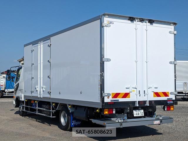 Mitsubishi FIGHTER 2026-01 8229946-2