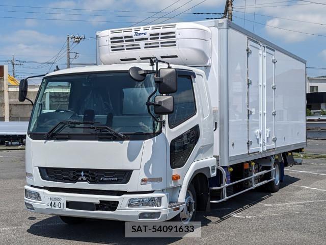 Mitsubishi FIGHTER 2026-01 8229945-0