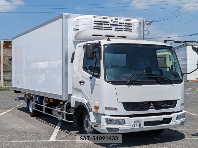 Mitsubishi FIGHTER 2026-01 8229945-1