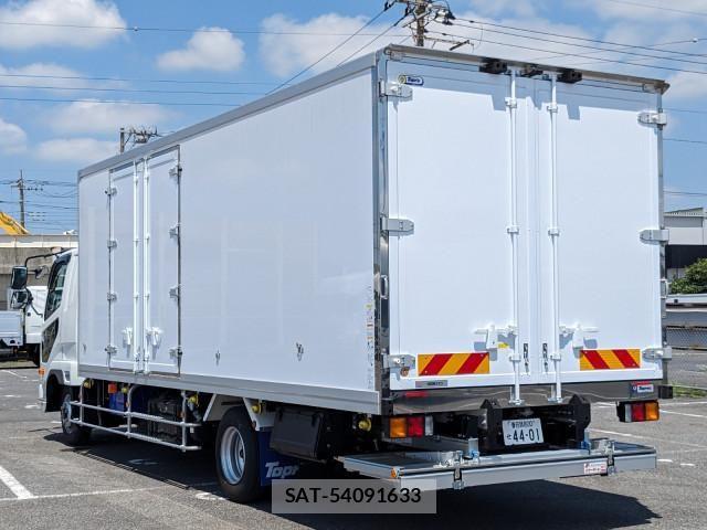 Mitsubishi FIGHTER 2026-01 8229945-2