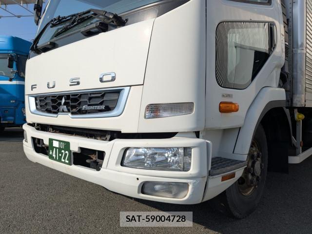 Mitsubishi FIGHTER 2018-04 8229986-14
