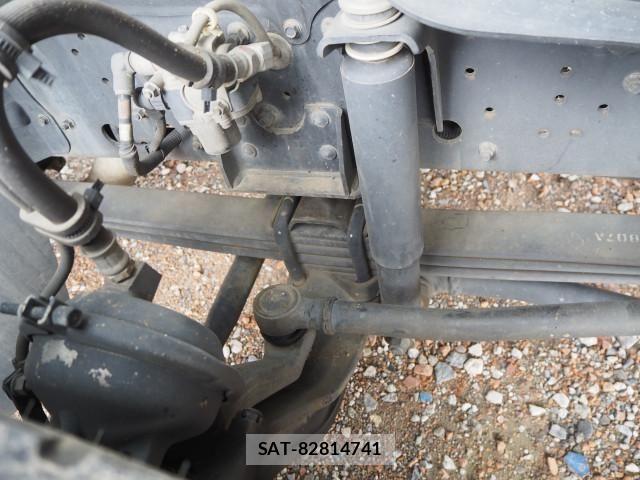 Mitsubishi FIGHTER 2014-06 8229964-17