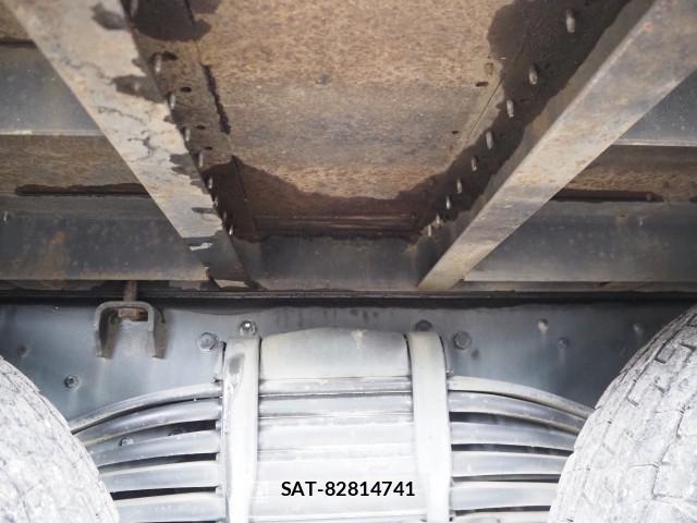 Mitsubishi FIGHTER 2014-06 8229964-25