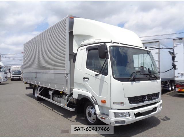 Mitsubishi FIGHTER 2025-10 8229963-0