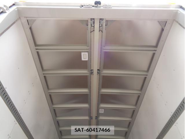 Mitsubishi FIGHTER 2025-10 8229963-5