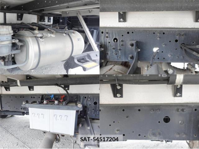 Mitsubishi FIGHTER 2016-11 8245190-15
