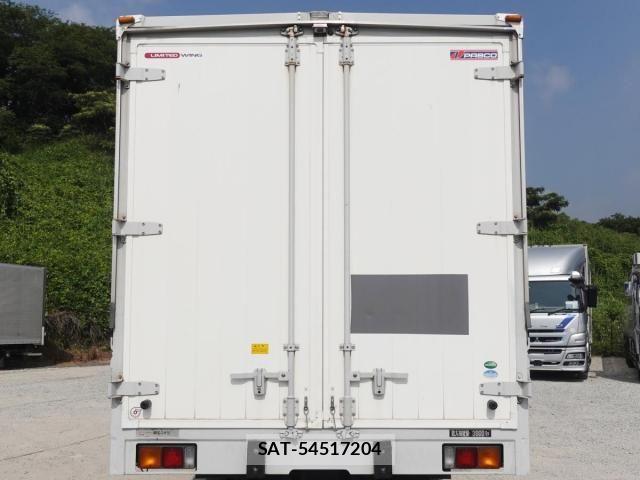 Mitsubishi FIGHTER 2016-11 8245190-5