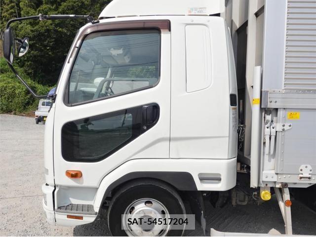 Mitsubishi FIGHTER 2016-11 8245190-7