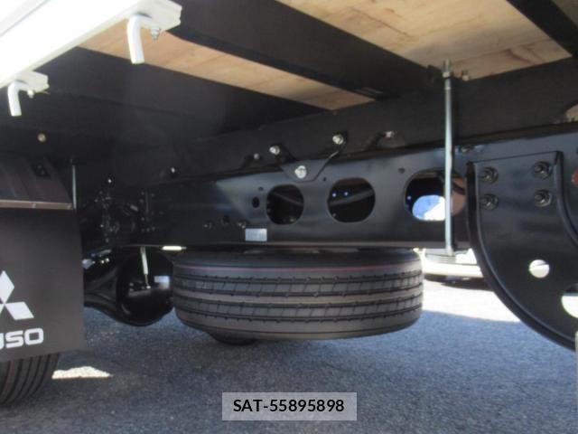 Mitsubishi FIGHTER 2026-03 8245188-17
