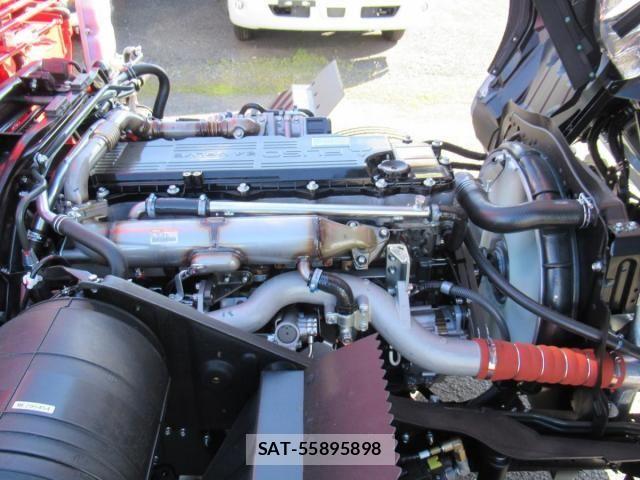 Mitsubishi FIGHTER 2026-03 8245188-18