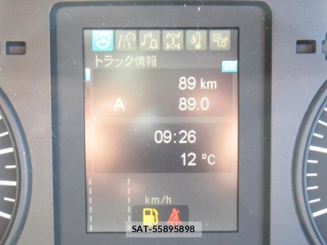 Mitsubishi FIGHTER 2026-03 8245188-21