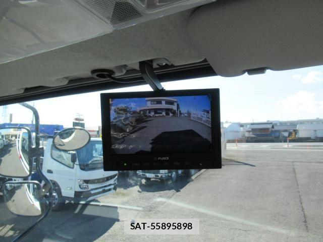 Mitsubishi FIGHTER 2026-03 8245188-27
